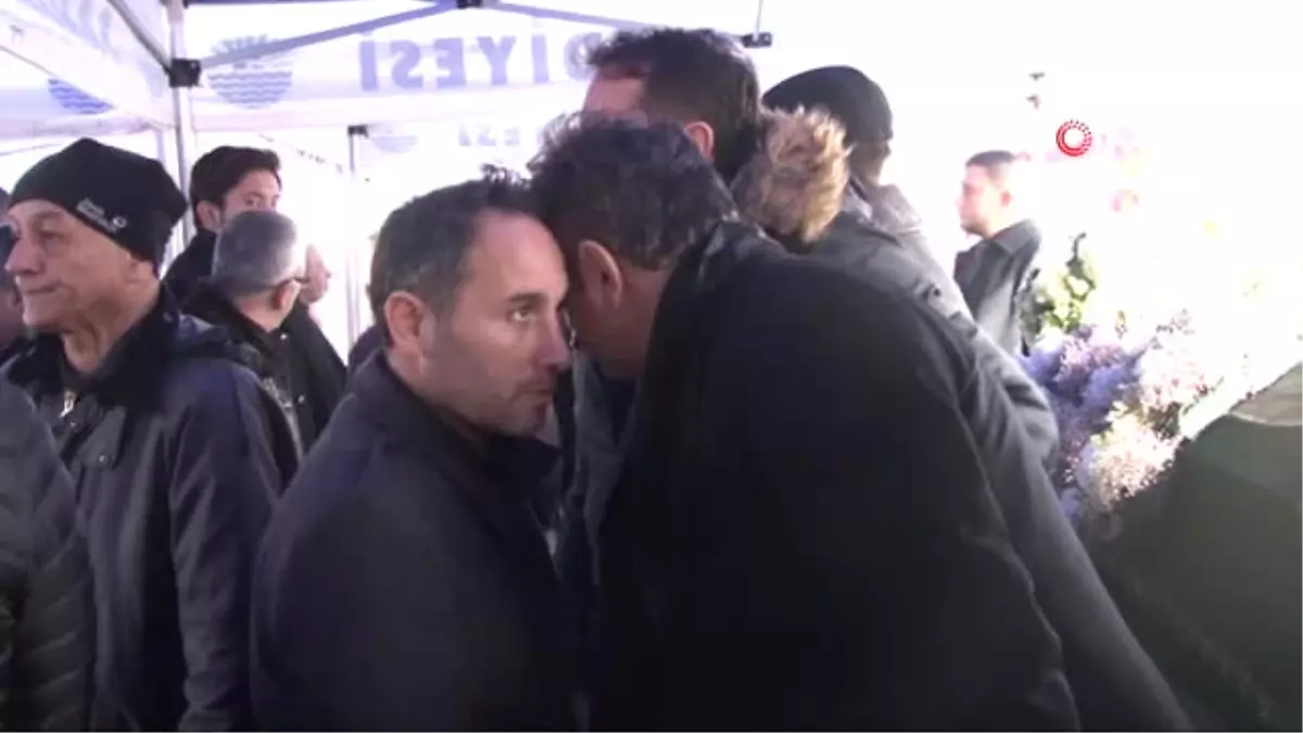 Oflu İsmail\'in Eşi Kısmet Hacısüleymanoğlu Toprağa Verildi