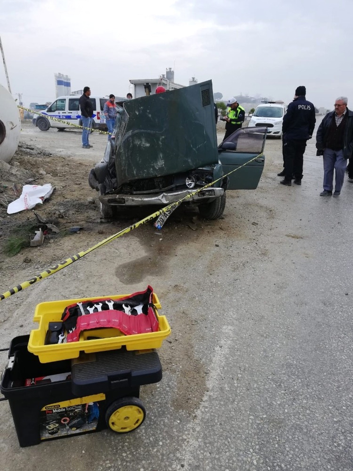 Otomobil Beton Mikserine Çarptı: 1 Ölü