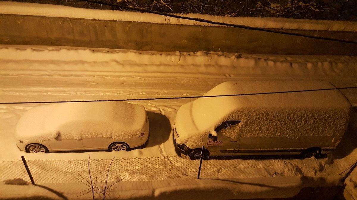 Tatvan\'da Zincirsiz Ağır Vasıtaların Trafiğe Çıkışına İzin Verilmeyecek