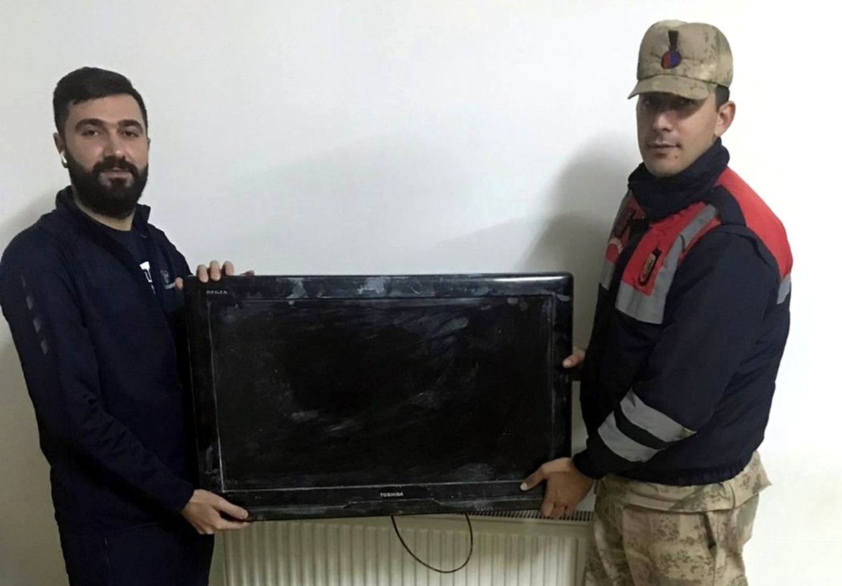 Bağevinden Çalınan Televizyon Sahibine Teslim Edildi