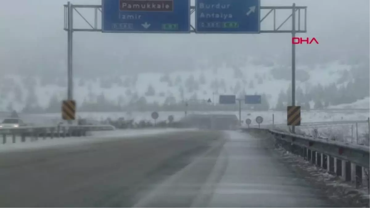 Denizli Kar ve Yoğun Sis Ulaşımı Olumsuz Etkiledi