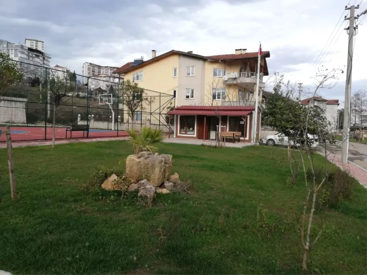 Dolunay Muhtar Evi ve Basket Sahası Hizmete Girdi