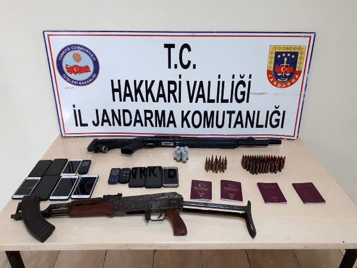 Göçmen Kaçakçıları Operasyonunda 10 Gözaltı