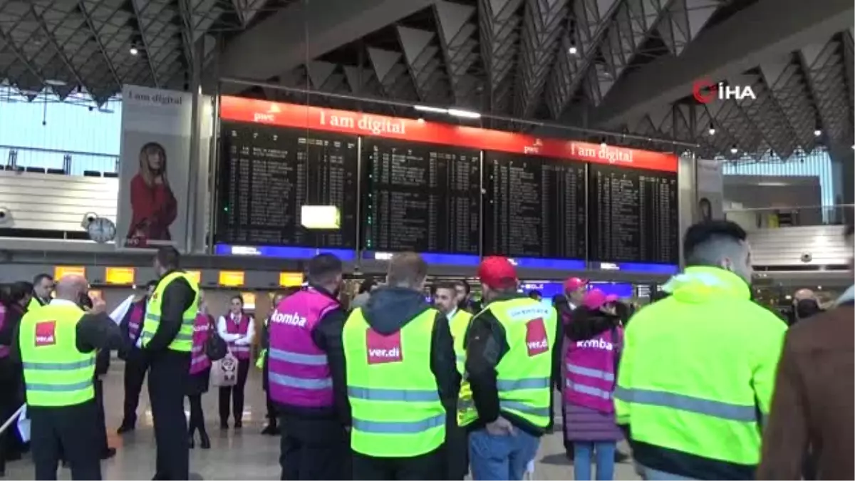 Güvenlik Personellerinin Grevi Hava Trafiğini Alt Üst Etti- Grevden 220 Bin Yolcu Etkilendi