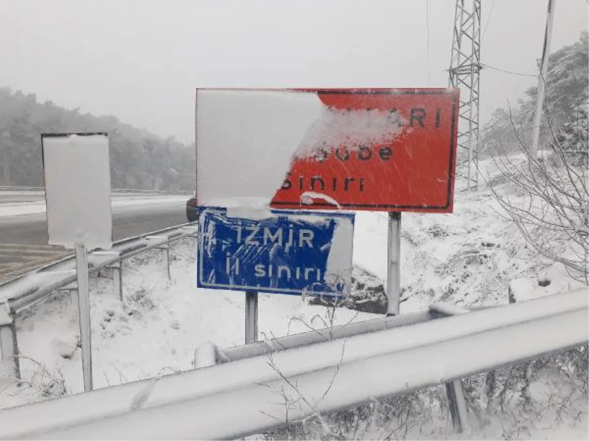 İzmir\'de Yüksek Kesimlere Kar Yağdı