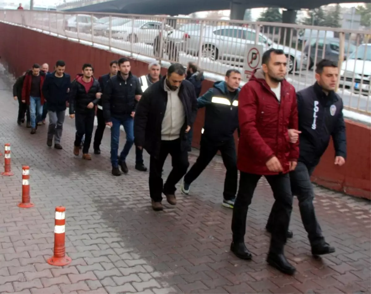 Kayseri\'de Fetö\'nün Mahrem Asker Yapılanmasından 12 Kişi Adliyeye Çıkarıldı