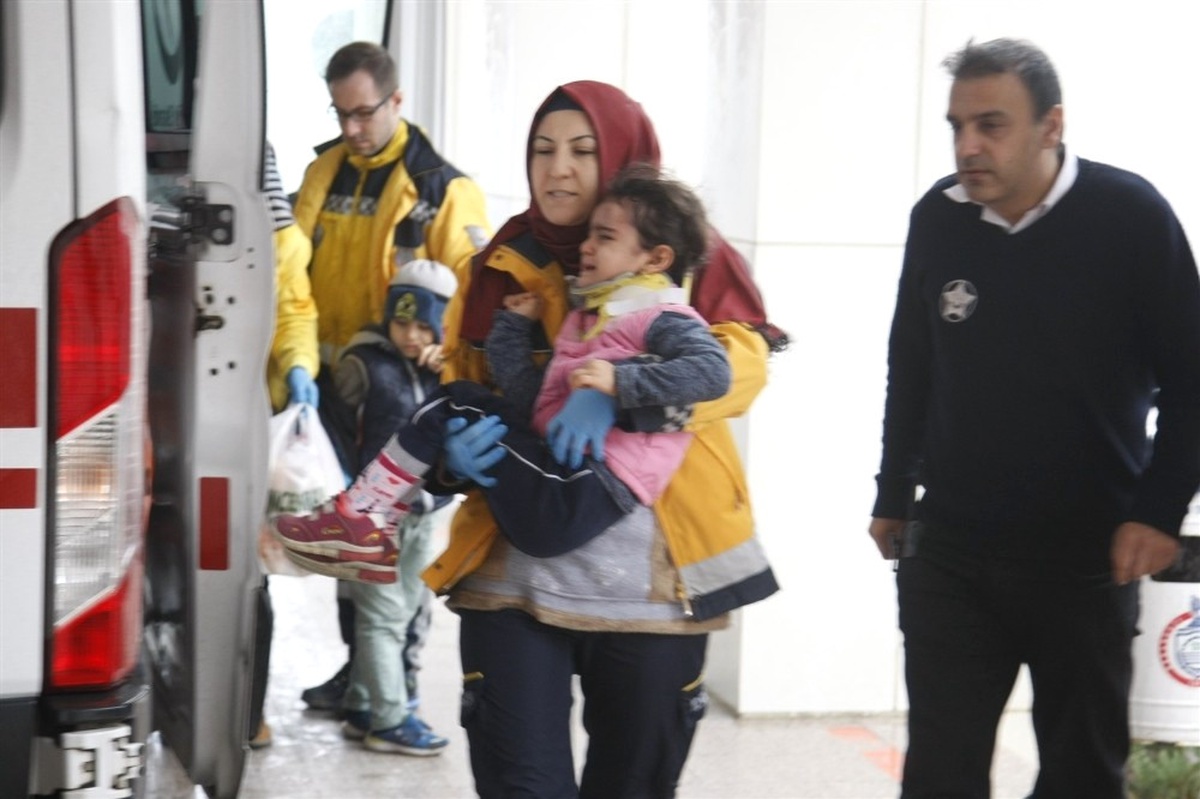 Küçük Çocuğa Motosiklet Çarptı
