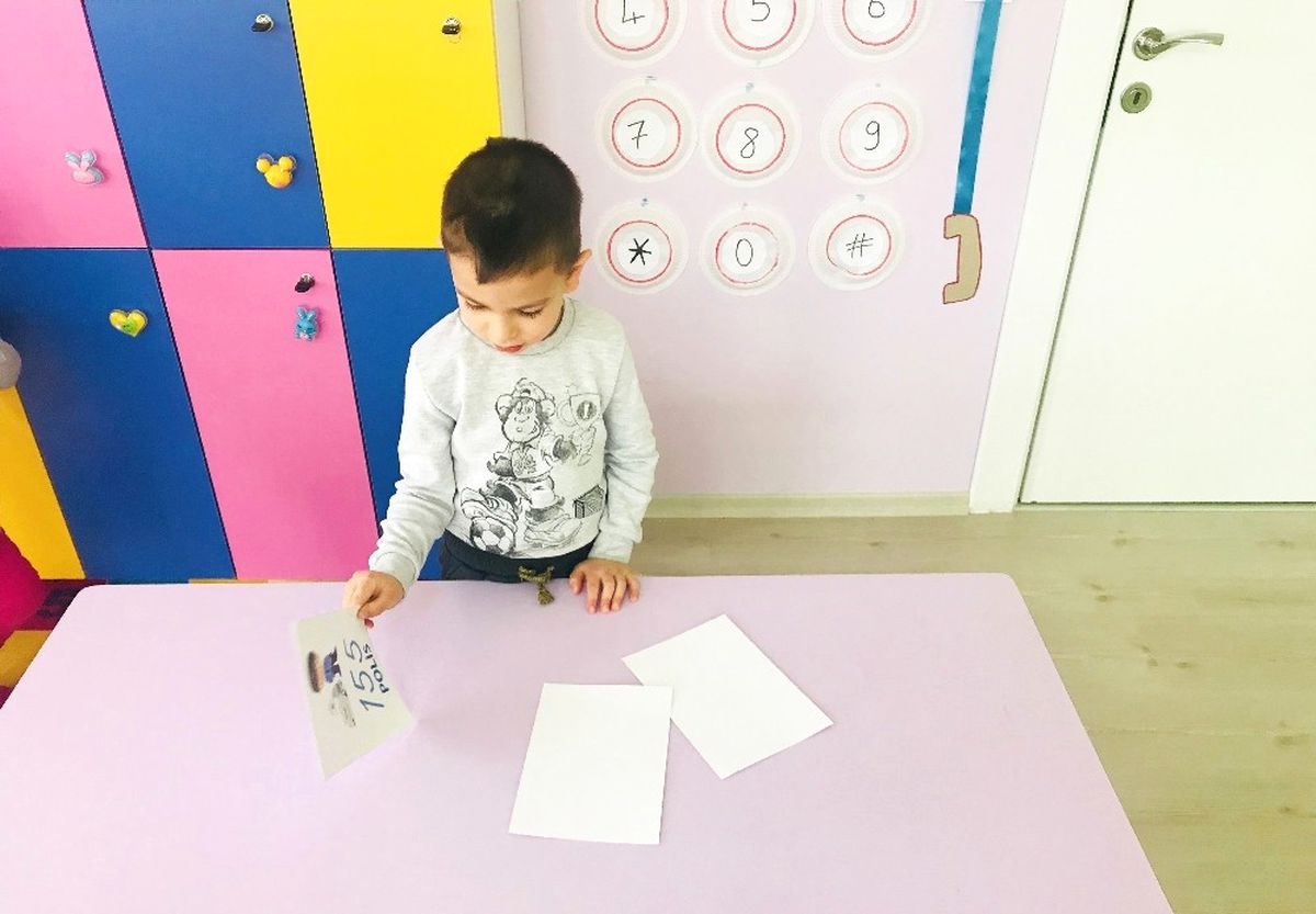Nezaket Elçileri" Acil Durum Numaralarını Öğreniyor
