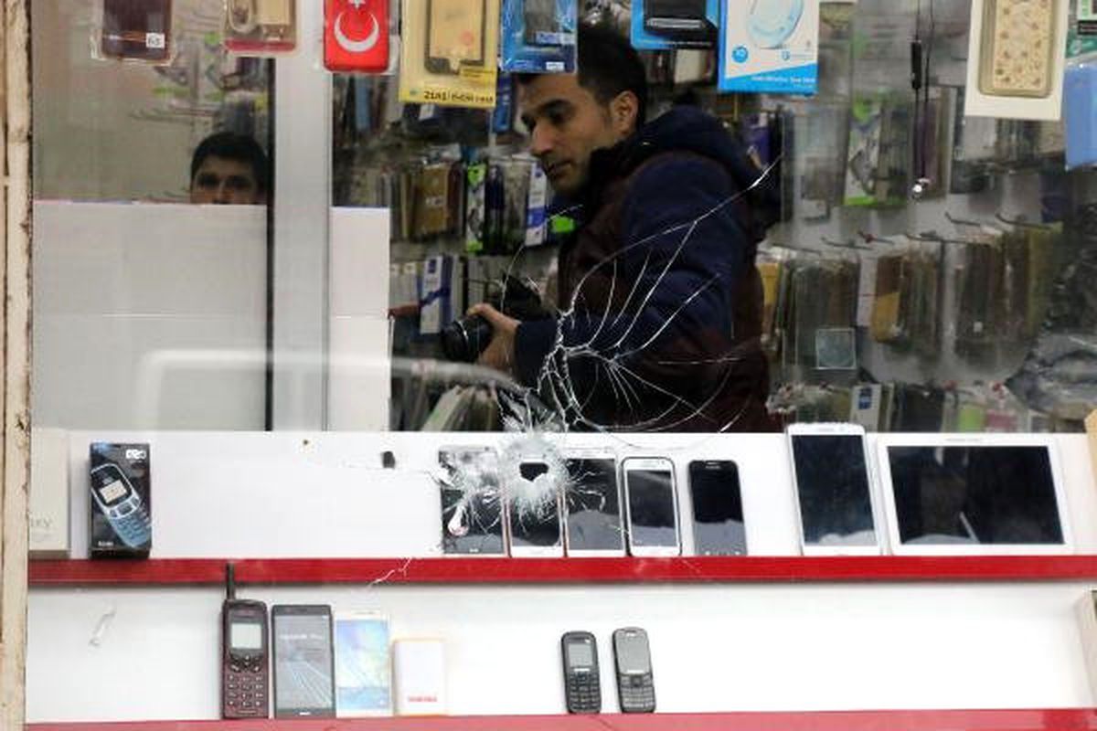 Siverek\'te İki Aile Arasında Silah, Taş ve Sopalı Kavga