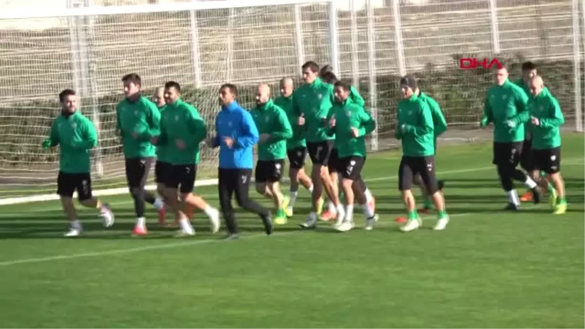 Spor Bursaspor Yardımcı Antrenörü Selçuk Erdoğan Kriz Bize Doğru Yolu Öğretti