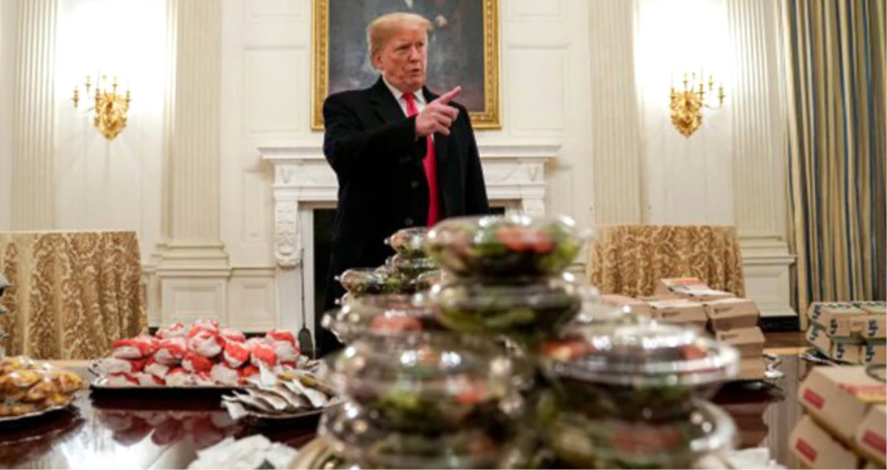 Trump, Hükümetin Kapanması Nedeniyle Konuklarına Hamburger Ismarladı