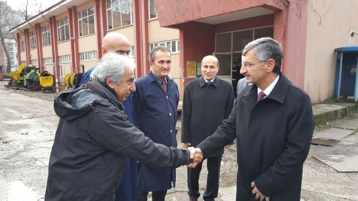 Vali Bektaş, Ttk\'da İncelemelerde Bulundu