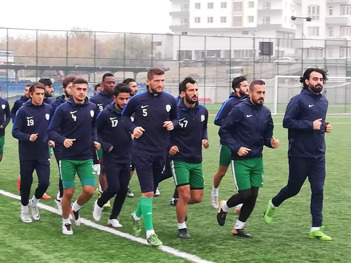 Yeşilyurt Belediyespor\'da Pütürge Belediyespor Maçı Hazırlıkları Sürüyor