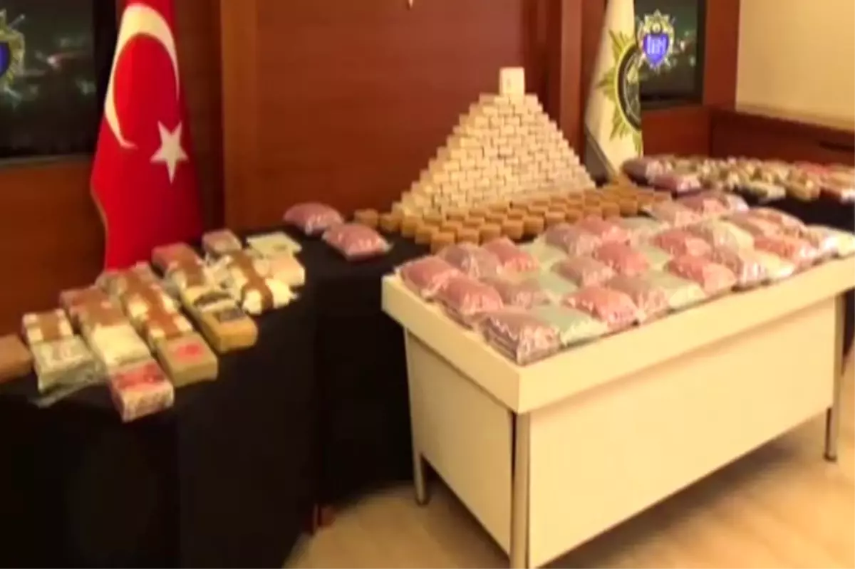 3 Çocuklu Aile, 115 Kilo Uyuşturucuyla Yakalandı