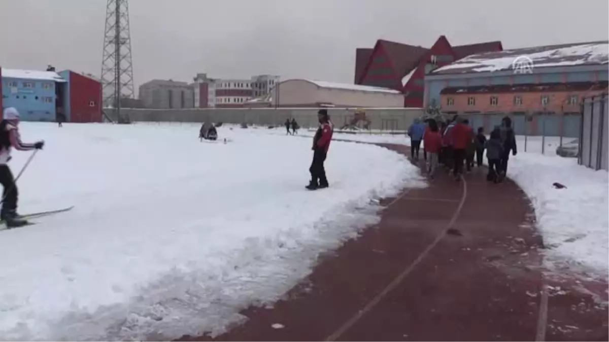 Ağrı Hem Kurslarla Yöre İnsanının Umudu Oldu