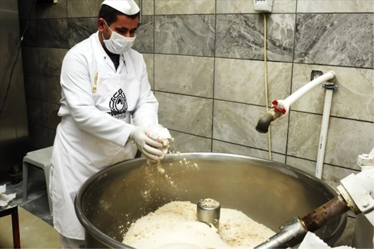 Artuklu\'da Halk Ekmek Satış Noktalarında Satışlar Başladı