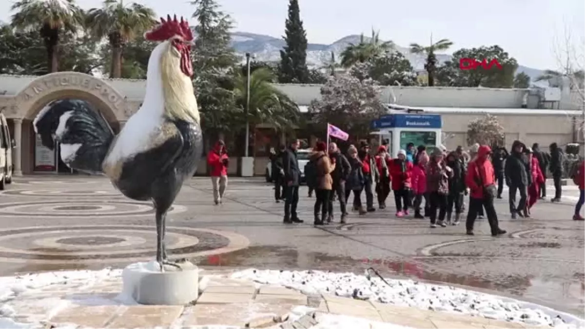 Denizli Müzede \'Selfie Günü\' Renkli Geçti