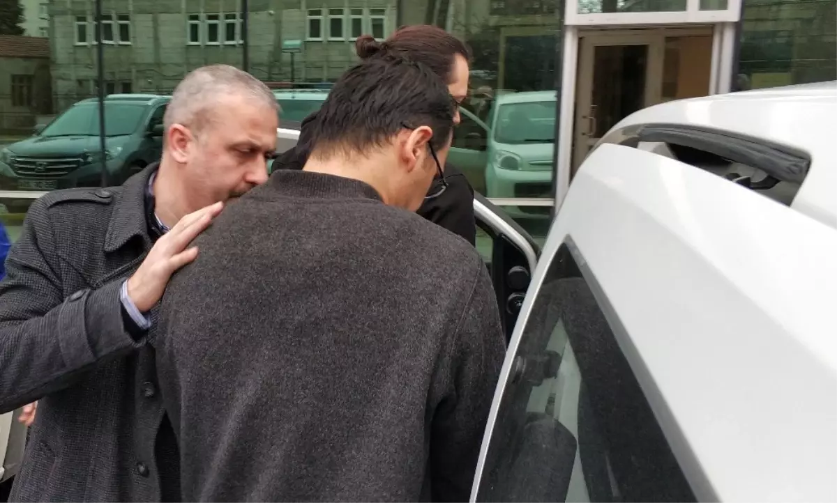 Fetö\'den Aranan Öğretmen Gaybubet Evinde Yakalandı