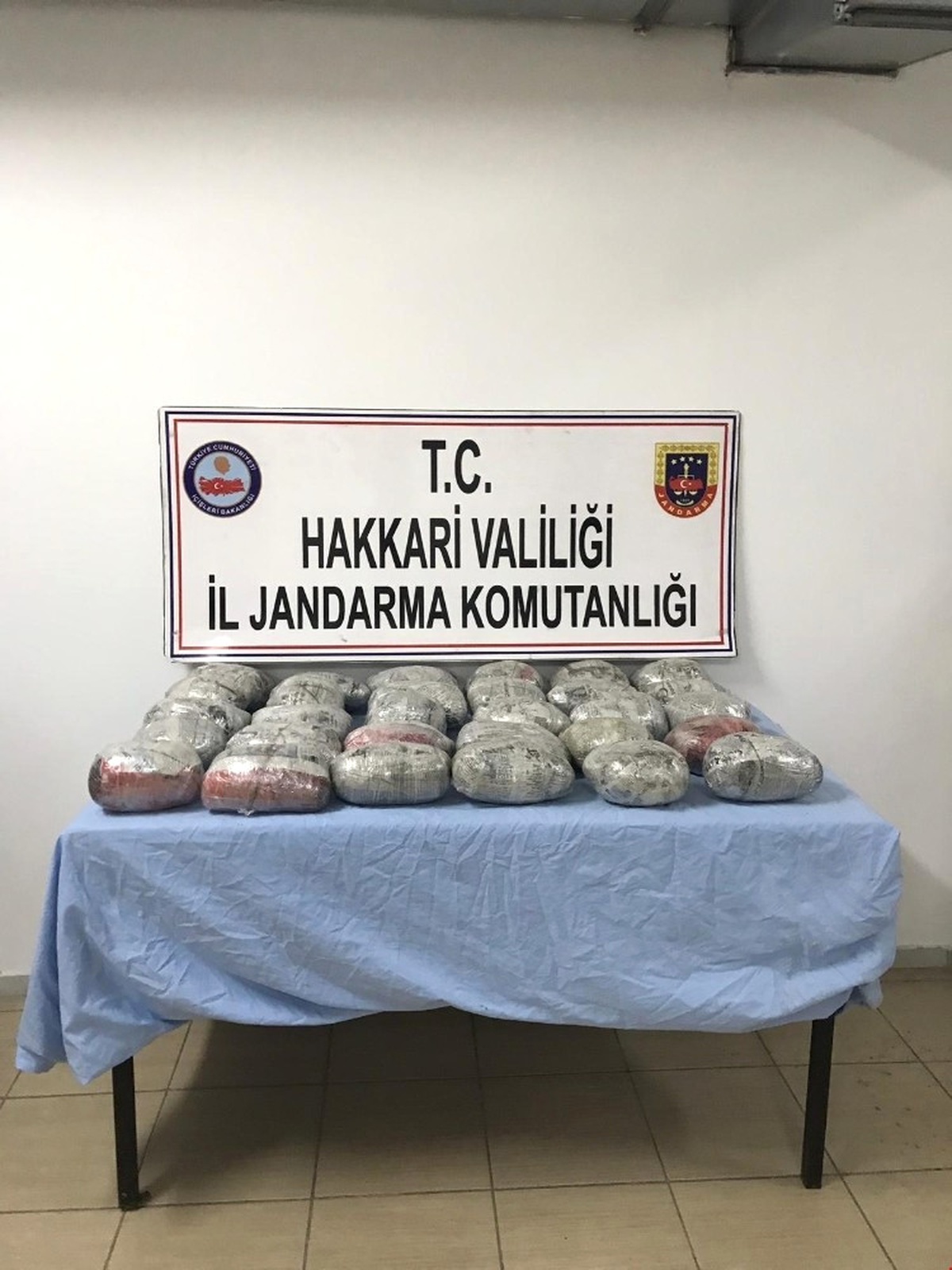 Hakkari\'de 34 Kilo Toz Esrar Ele Geçirildi