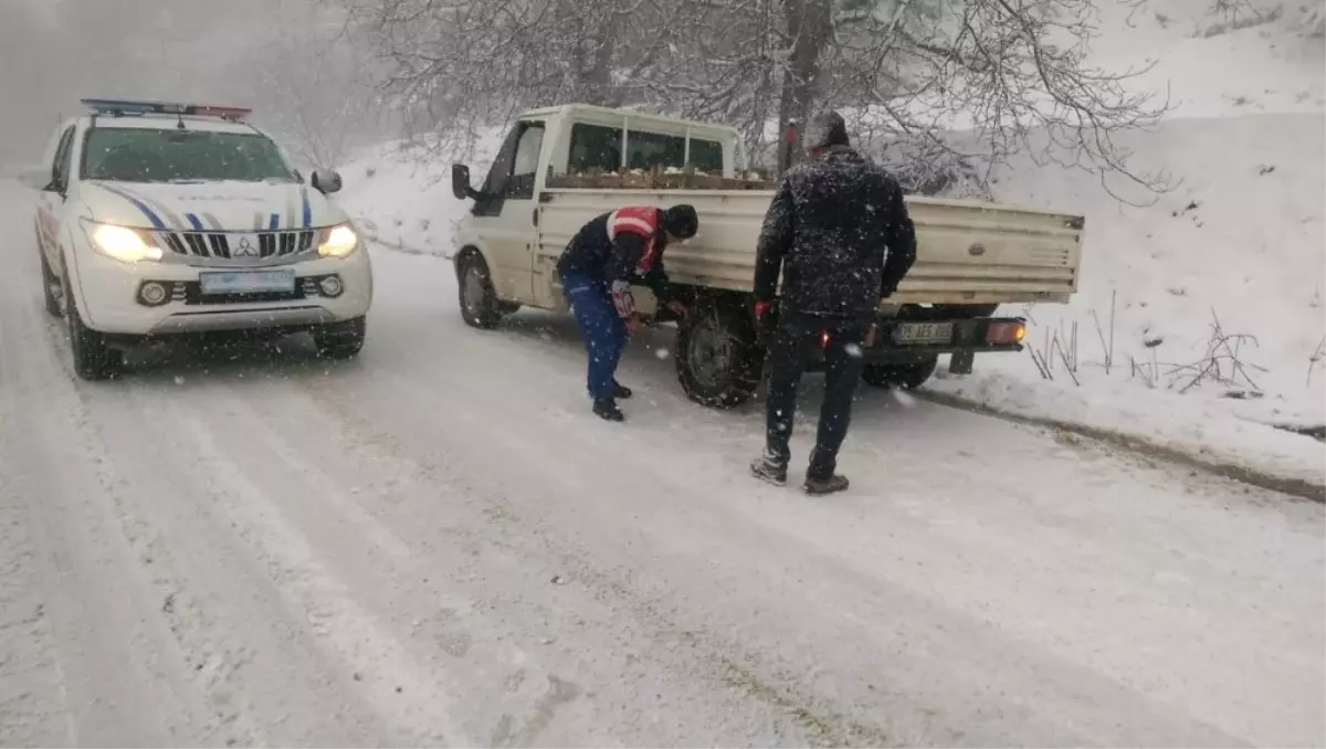 İzmir\'in Dağlarında Kar Kalınlığı Yarım Metreyi Aştı