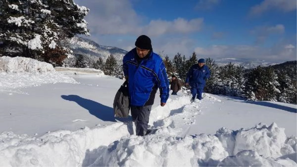 Karda Mahsur Kalan Bekçi 22 Saat Sonra Kurtarıldı