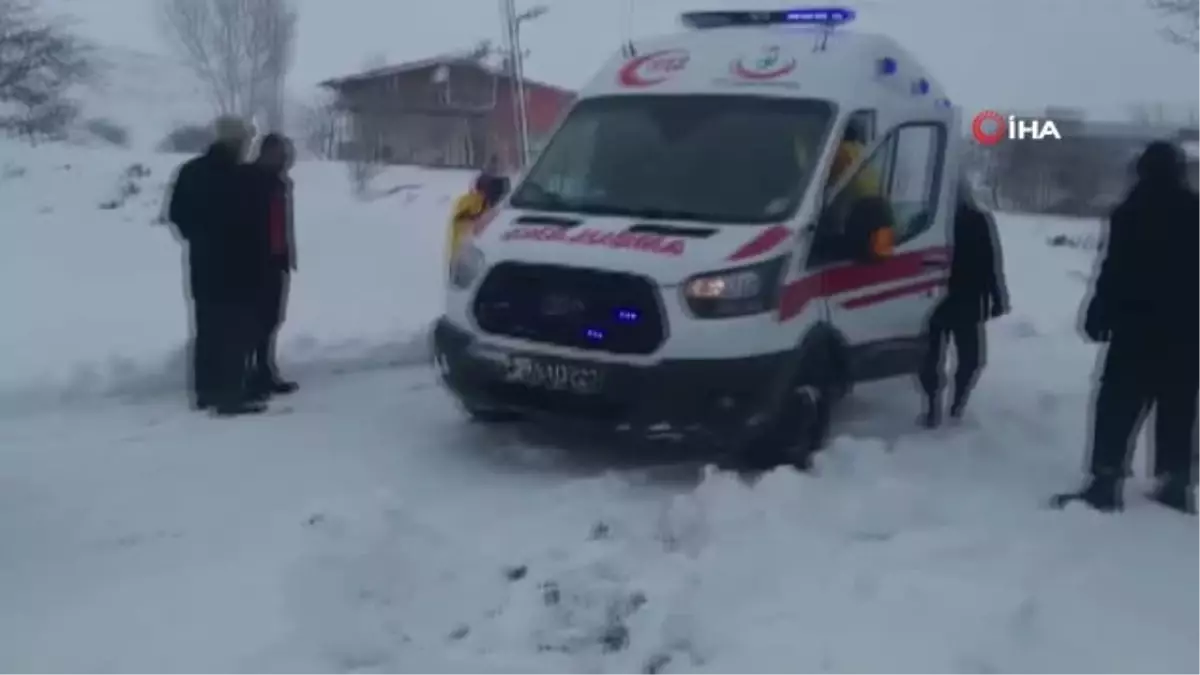 Karda Mahsur Kalan Hasta 6 Saatlik Çalışma Sonrası Kurtarıldı