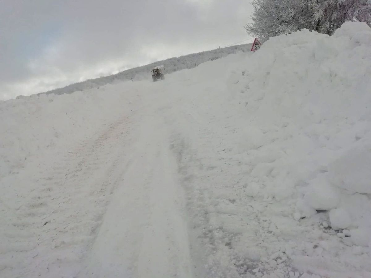 Kardan Kapan Yol Tekrar Ulaşıma Açıldı