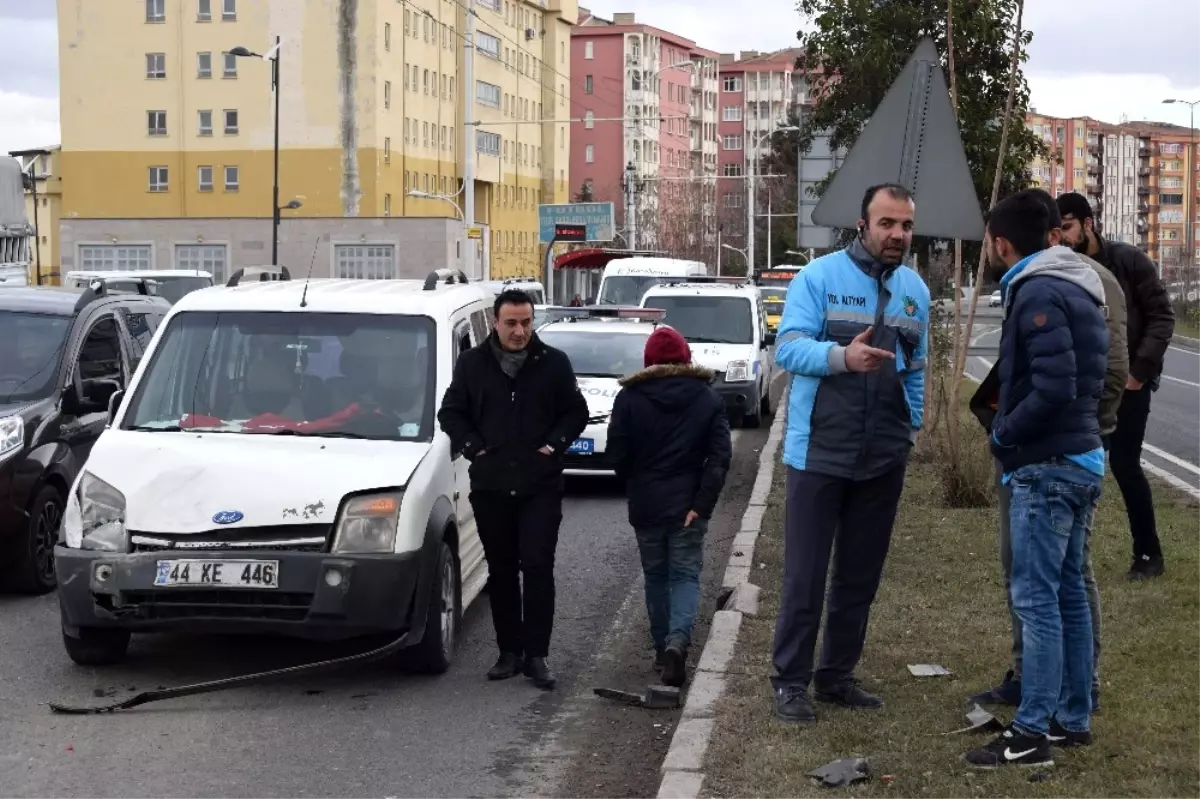 Malatya\'da Trafik Kazası: 1 Yaralı