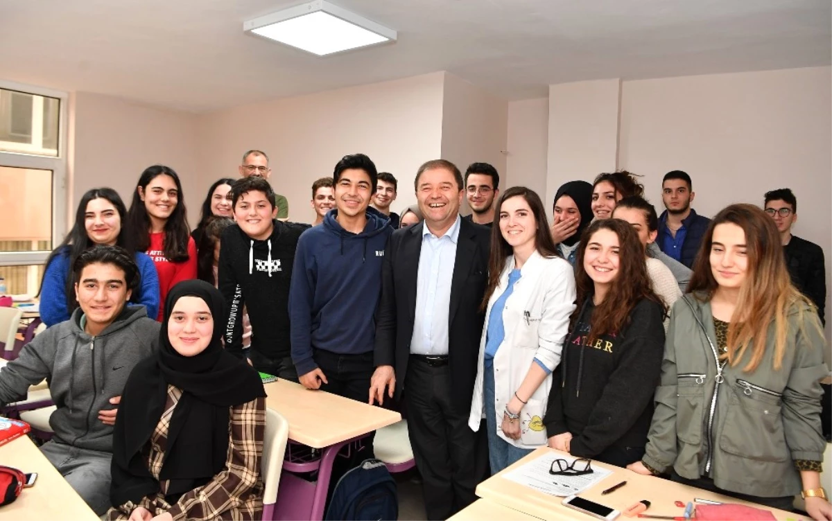 Maltepe Belediyesi Eğitimde Çıtayı Yükseltti