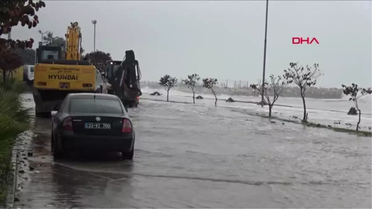 Mersin Erdemli\'de Heyelan ve Taşkın