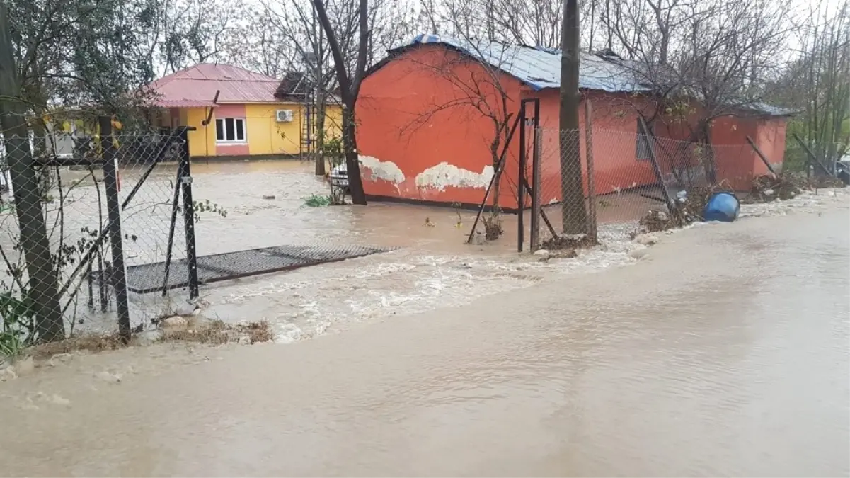 Osmaniye\'de Selin Vurduğu 9 Köy Sular Altında Kaldı