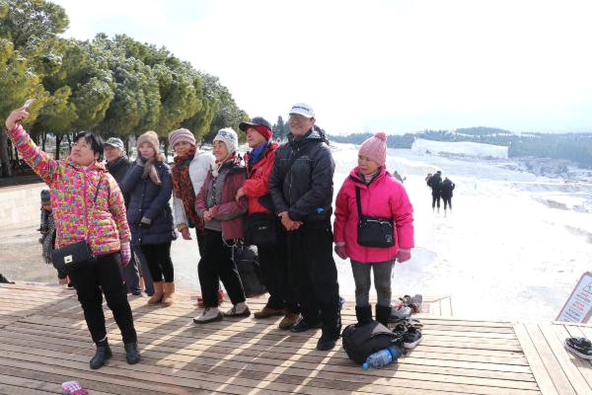 Pamukkale\'de \'Müzede Selfie Günü\' Renkli Geçti