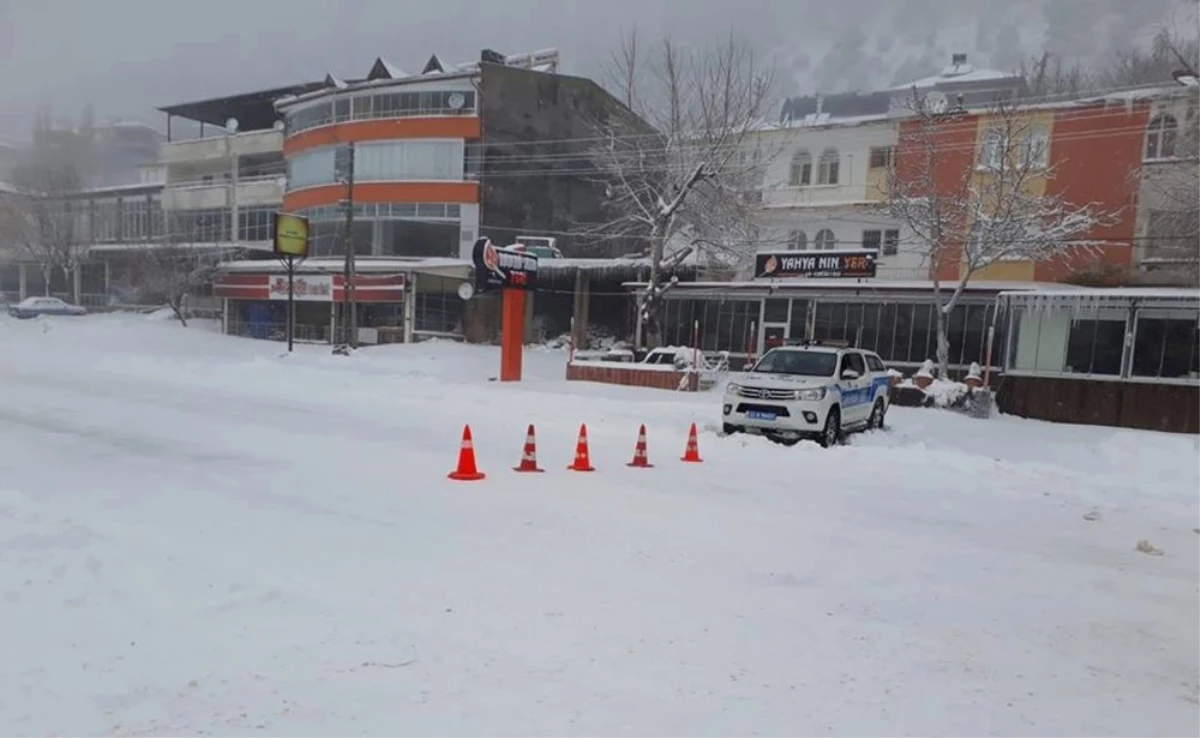 Sertavul Geçidi\'nde Büyük Araçlara Geçiş Yok