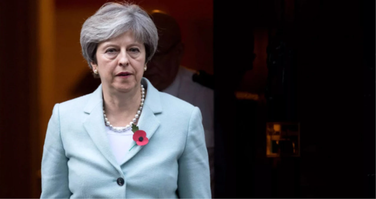 Theresa May Parlamentodan Güvenoyu Aldı