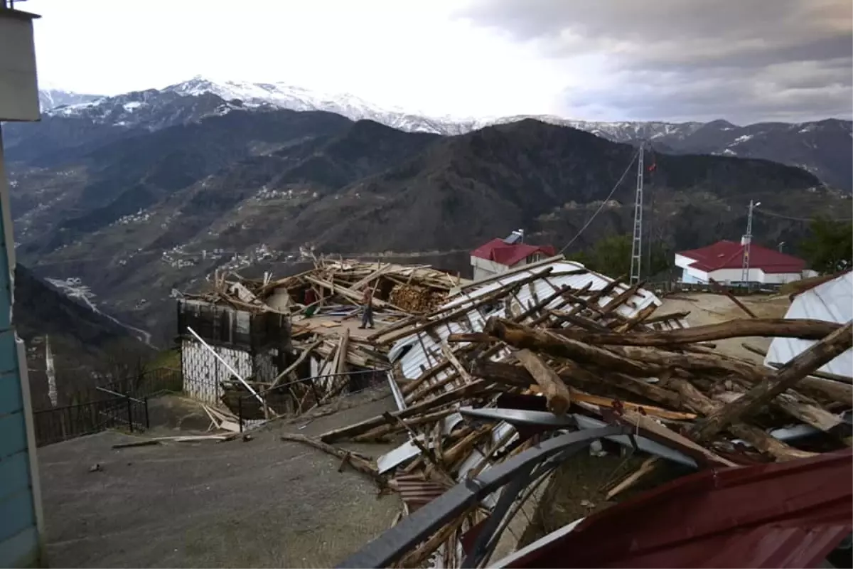 Trabzon\'da Fırtına