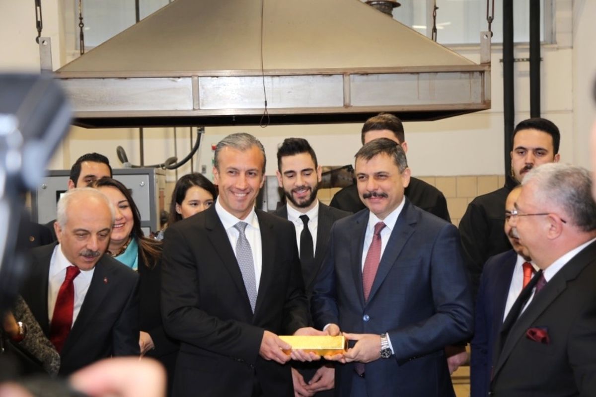 Venezuela Devlet Başkan Yardımcısı Maddah Açıklaması