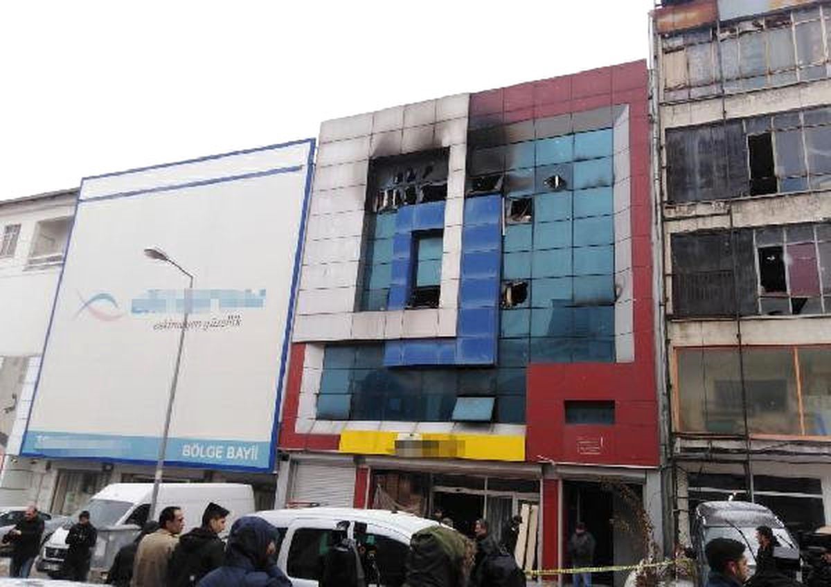 5 İşçinin Öldüğü Fabrikada Yangın Merdiveni Yokmuş