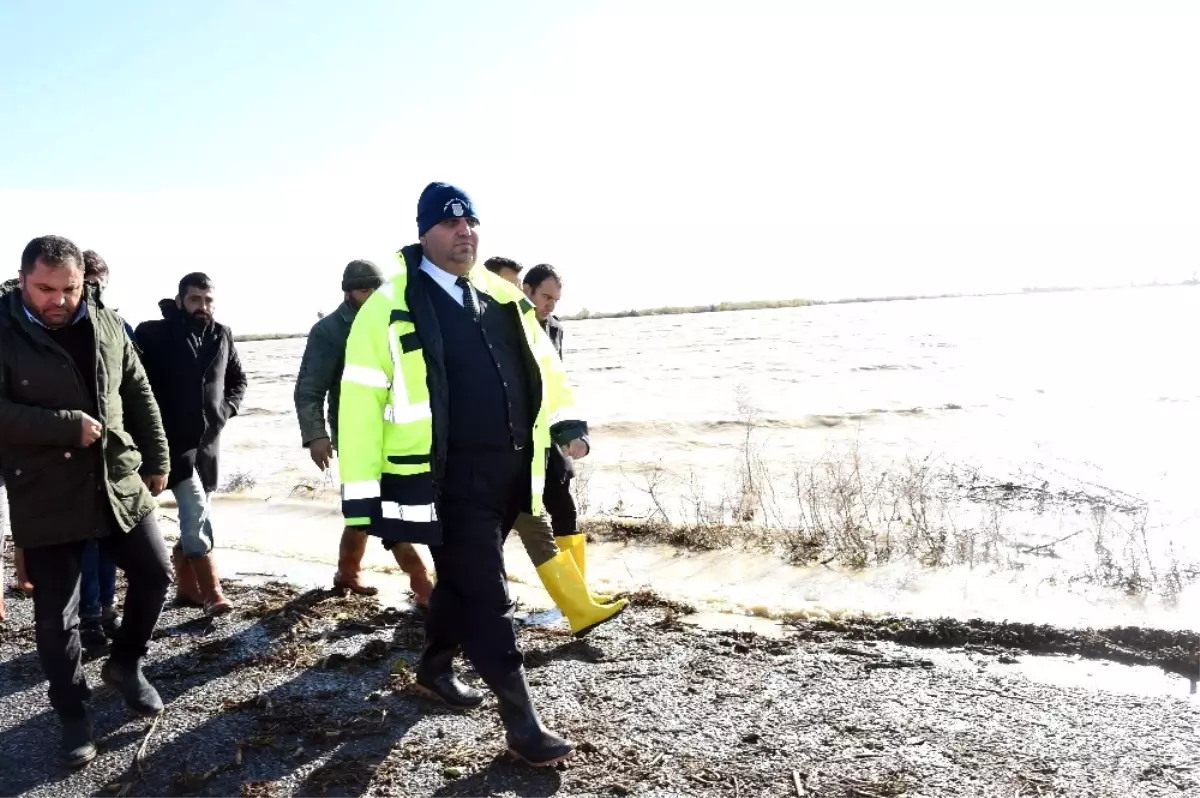 Başkan Can, Sular Altında Kalan Ovadaki Mahalleleri Gezdi