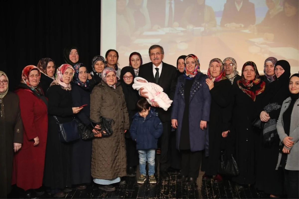 Beykozlu Kadınlardan AK Parti Başkan Adayı Aydın\'a Coşkulu Karşılama