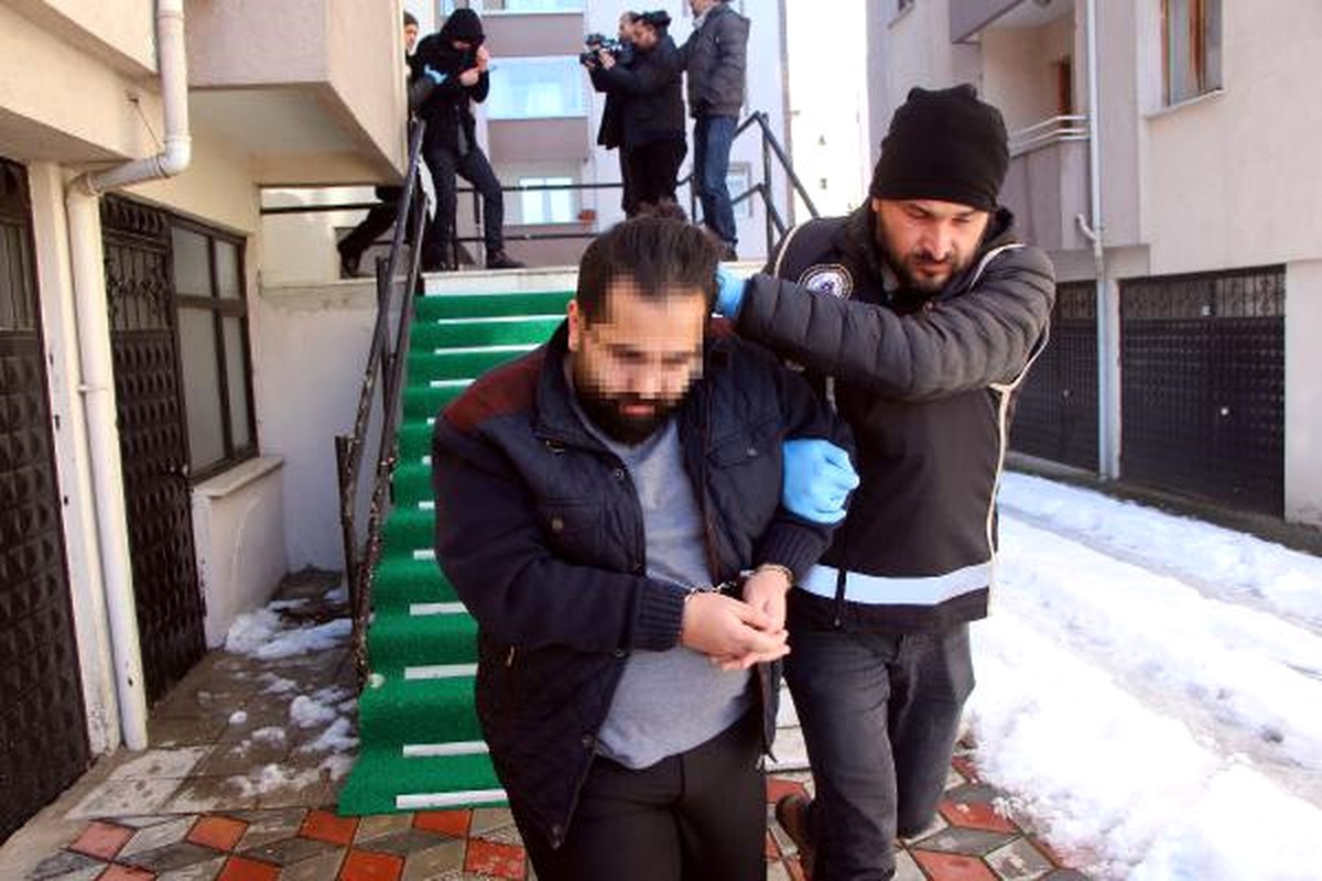 Bolu\'da Fetö Evine Operasyon: 4 Gözaltı