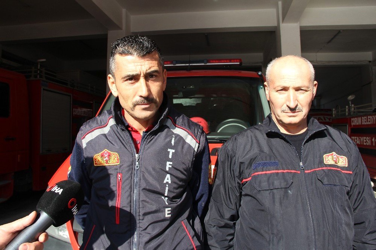 Dumandan Etkilenen Köpeği Kurtarmak İçin Seferber Olan İtfaiyeciler O Anları Anlattı