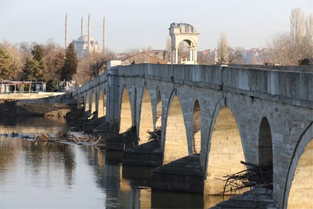 Edirne Valisi Canalp Gazetecilerle Buluştu