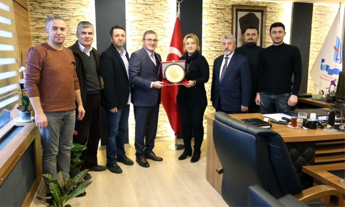 Giresun Üniversitesi\'nden İşbirliğine Plaket