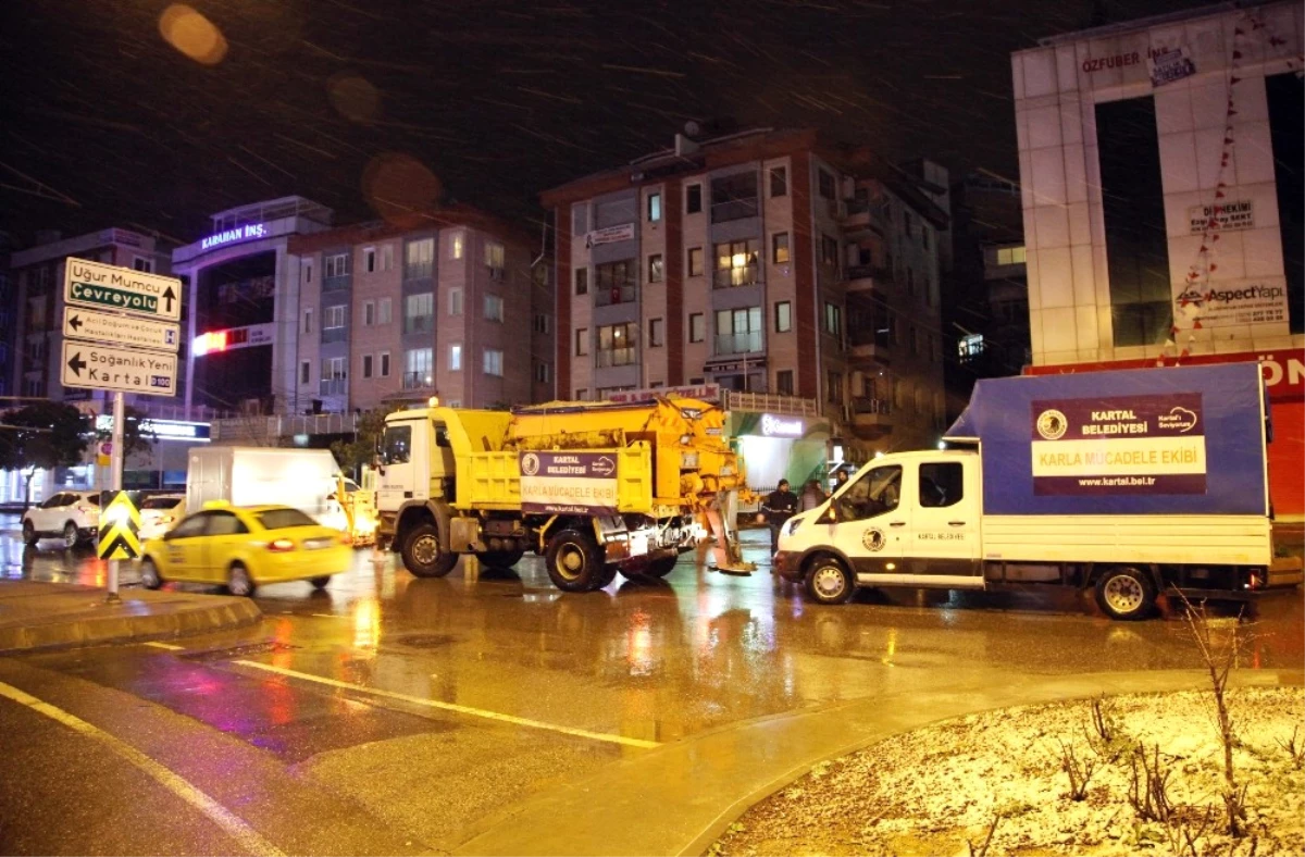 Kartal Belediyesi\'nden Olumsuz Hava Koşullarına Karşı Etkin Mücadele