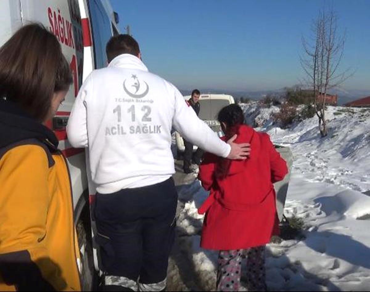 Zihinsel Engelli Genç Kız, Annesini Bıçakladı