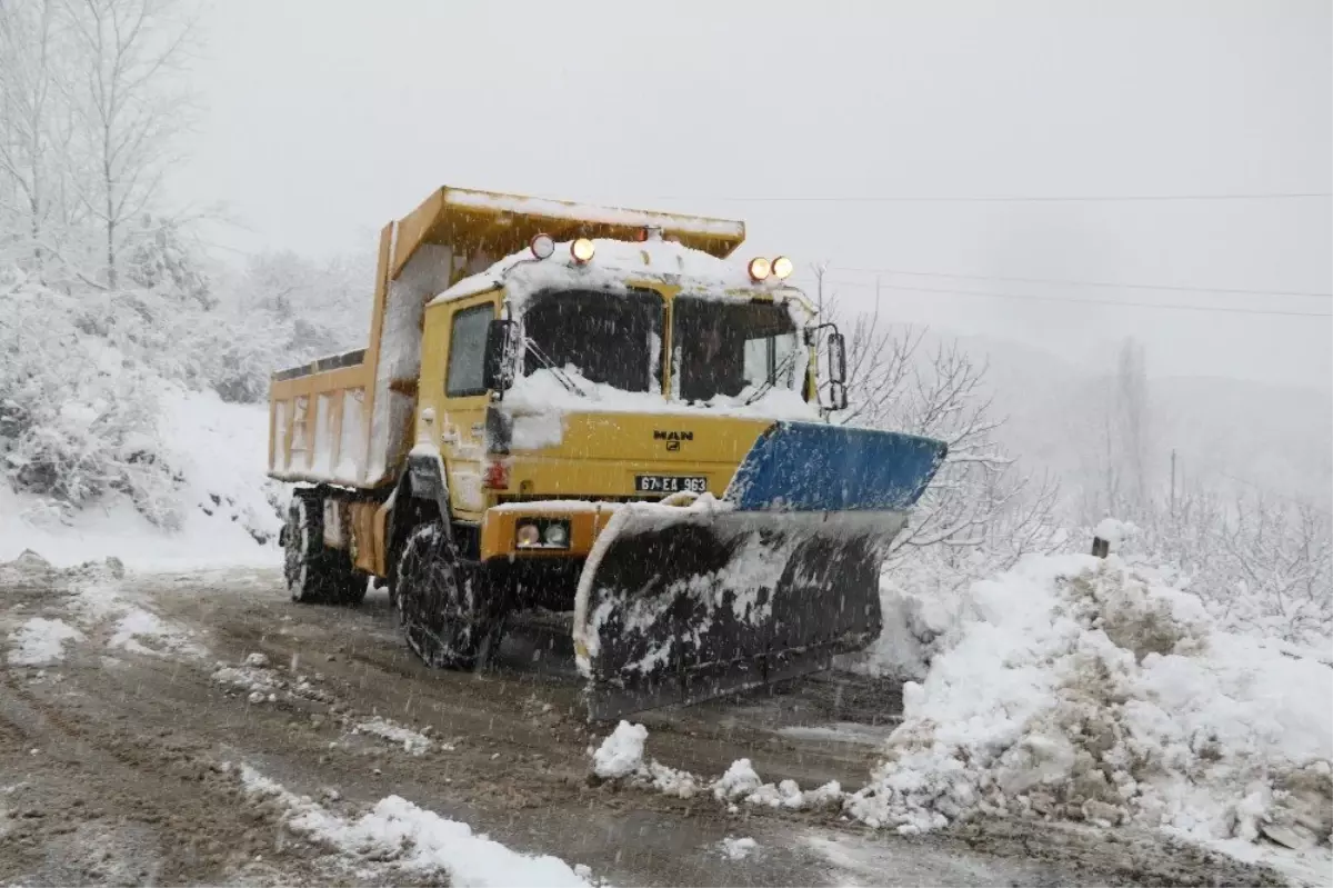 Zonguldak\'ta 29 Köy Yolu Ulaşıma Kapandı