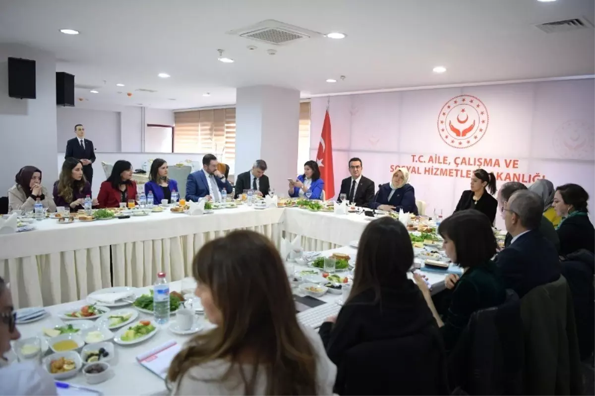 Aile, Çalışma ve Sosyal Hizmetler Bakanı Selçuk\'tan Atama Müjdesi