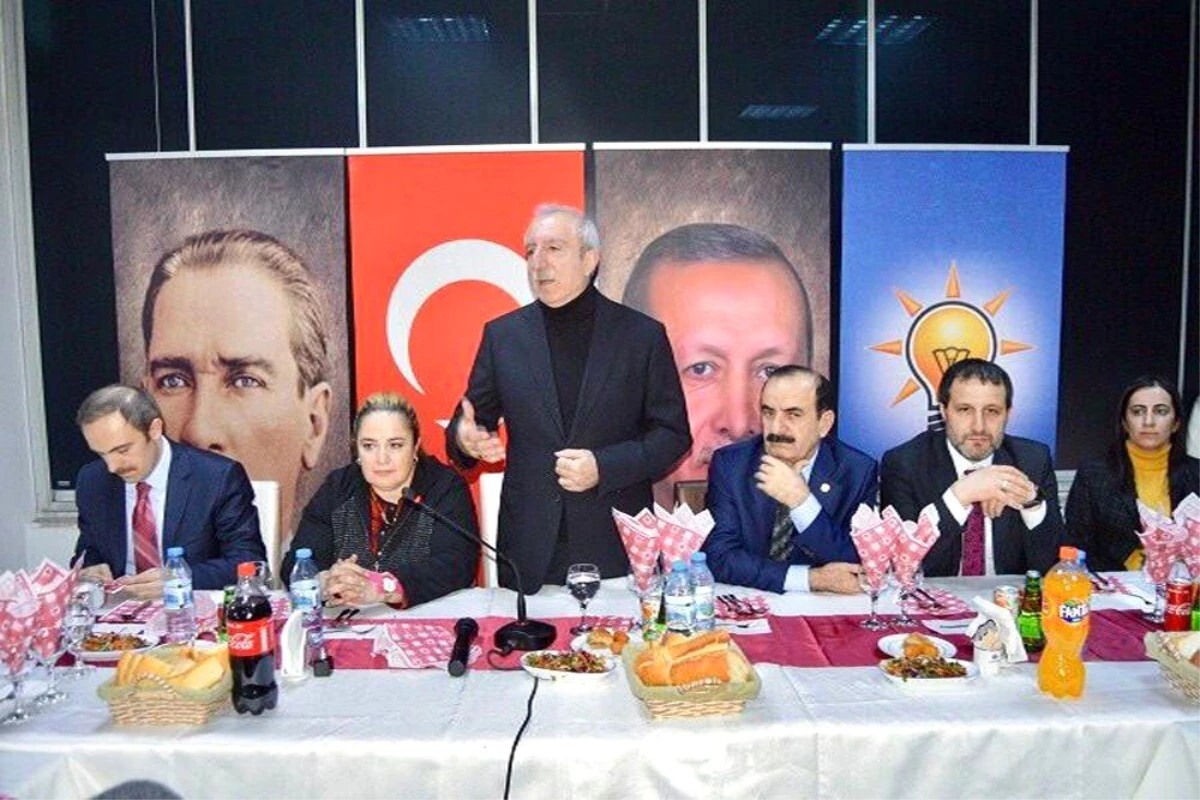 AK Parti\'li Milletvekilleri Kanaat Önderleri ile Bir Araya Geldi