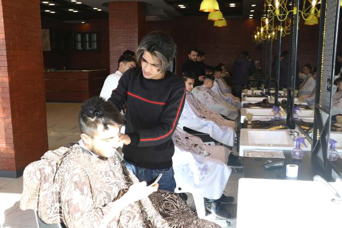 Başarı Belgesi Alan Öğrencilere Ücretsiz Tıraş