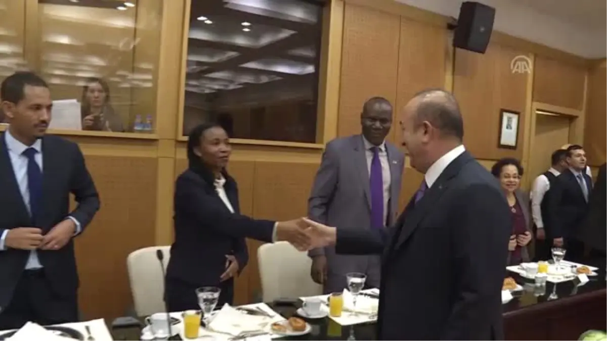 Dışişleri Bakanı Çavuşoğlu, Afrikalı Büyükelçilerle Bir Araya Geldi